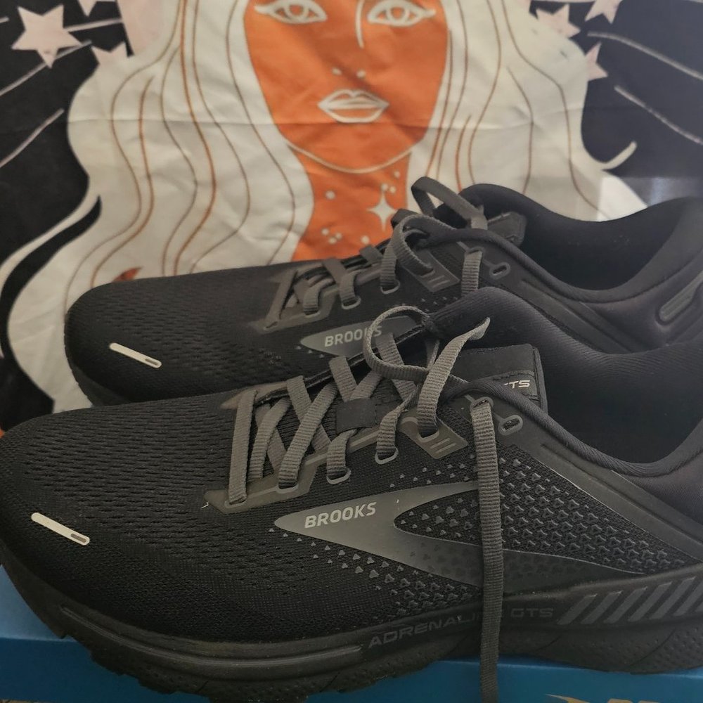 Brooks Adrenaline GTS 22 Women's 13
